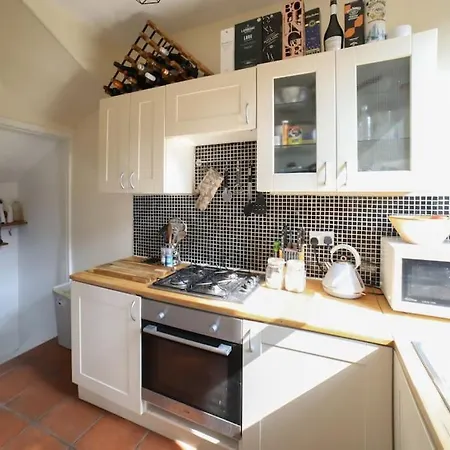 Apartment Delightful 2bed House Near Central Leeds